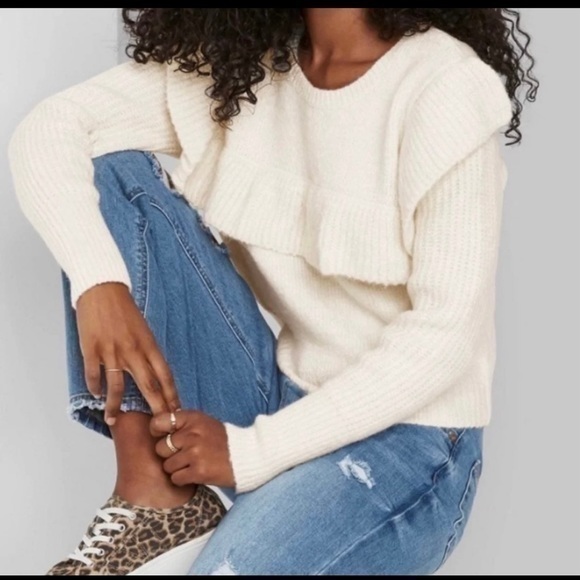 COPY - WILD FABLE CREWNECK RUFFLE PULLOVER SWEATER L - Picture 3 of 9